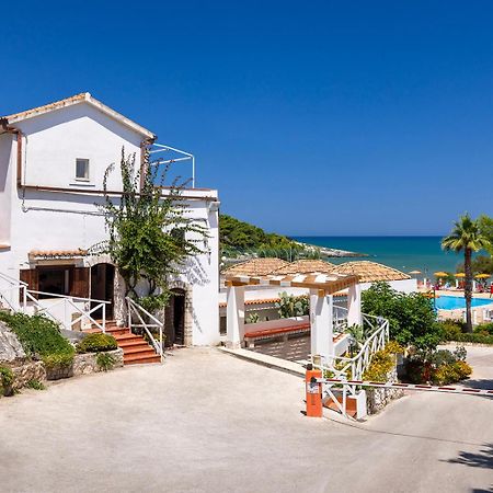 Crovatico Club Vacanze Vieste Ngoại thất bức ảnh