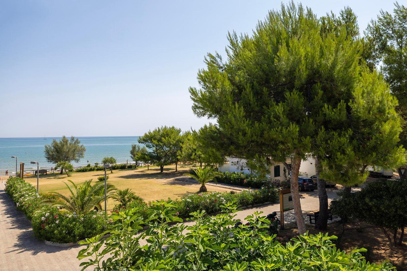 Crovatico Club Vacanze Vieste Ngoại thất bức ảnh