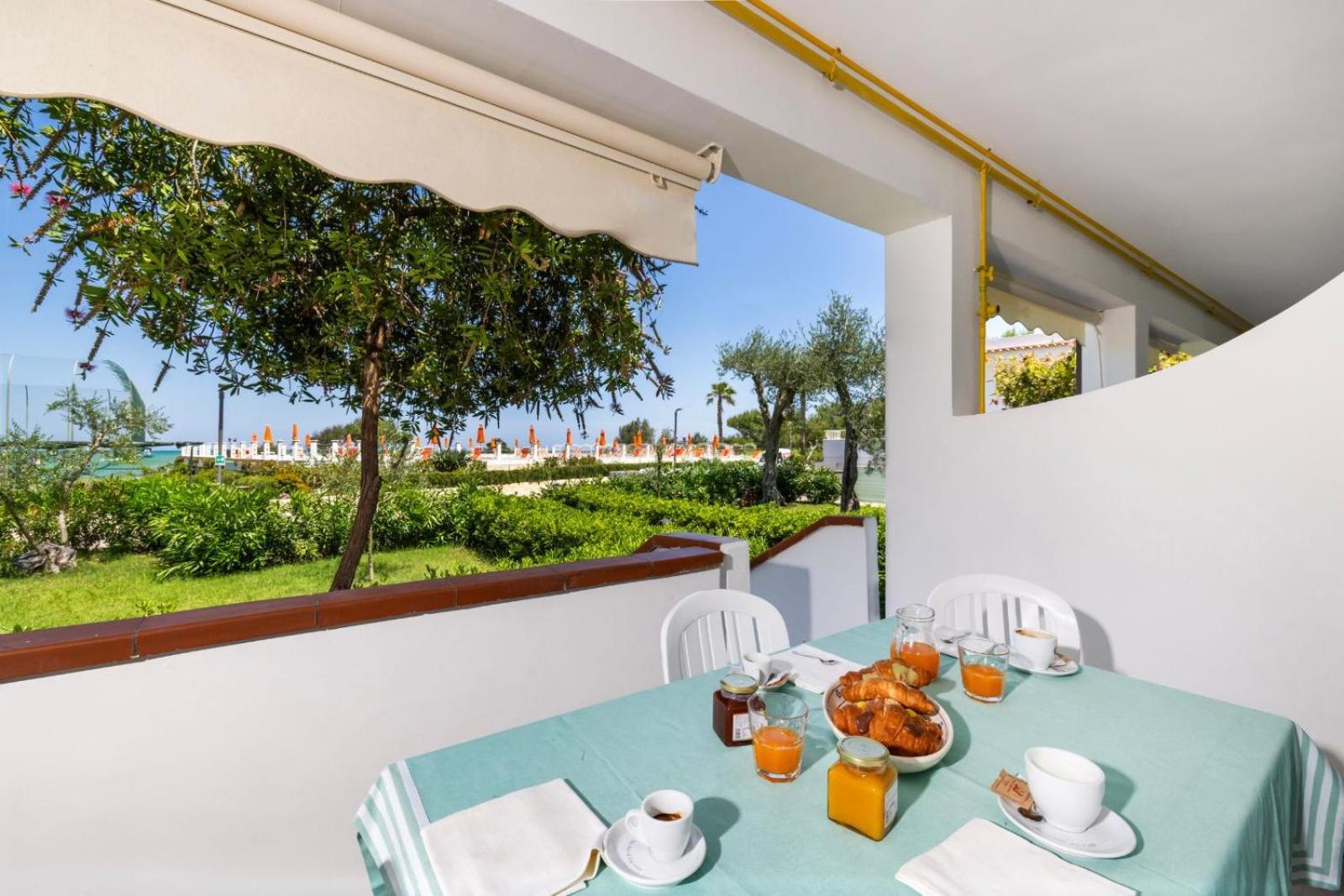 Crovatico Club Vacanze Vieste Ngoại thất bức ảnh